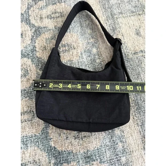 BAGGU Mini Nylon Shoulder Bag in Black Pristine Condition - Picture 3 of 7